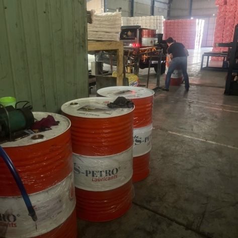 Nhớt Thủy Lực Cho Máy Dập Công Nghiệp Hiệu Quả | SPETRO